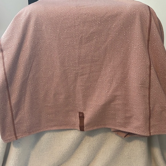 Lululemon Vinsaya Scarf with Snaps - Picture 1 of 3